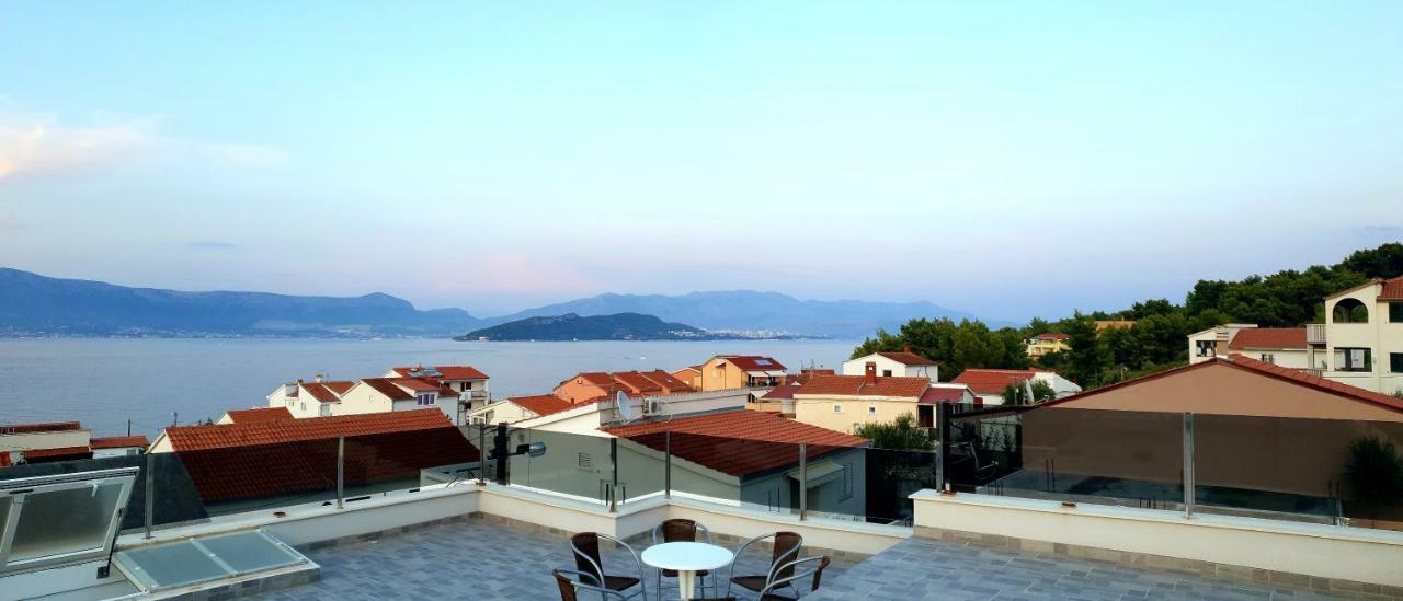 Villa Freya - Vacation House Slatine Exterior photo